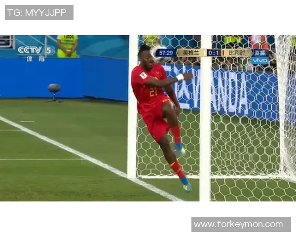 04年意大利与美国足球对决回顾：激情四溢的世界杯赛场瞬间