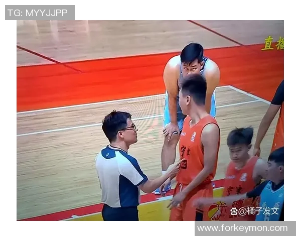 2011年CBA山西队与新疆队激战回顾及精彩瞬间分析