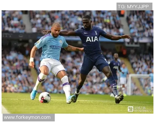 乌法与卡希梅的激烈对决揭示了两队实力差距与战术博弈的精彩瞬间 乌法与卡希梅的激烈对决揭示了两队实力差距与战术博弈的精彩瞬间